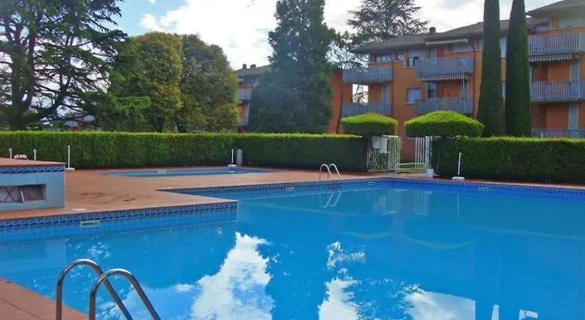 Residence Peschiera - Two Bedroom Apartment With Balcony Peschiera del Garda Italy