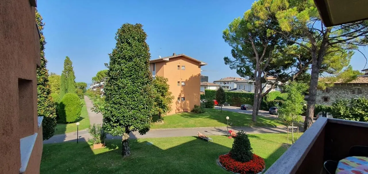 Residence Peschiera - Two Bedroom Apartment With Balcony 페스키에라델가르다